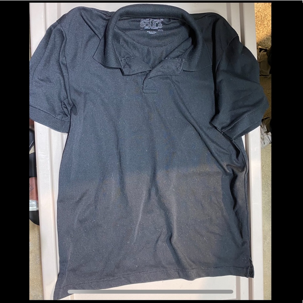Men’s black polo